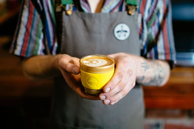 Ein Barista mit JOCO, genial!