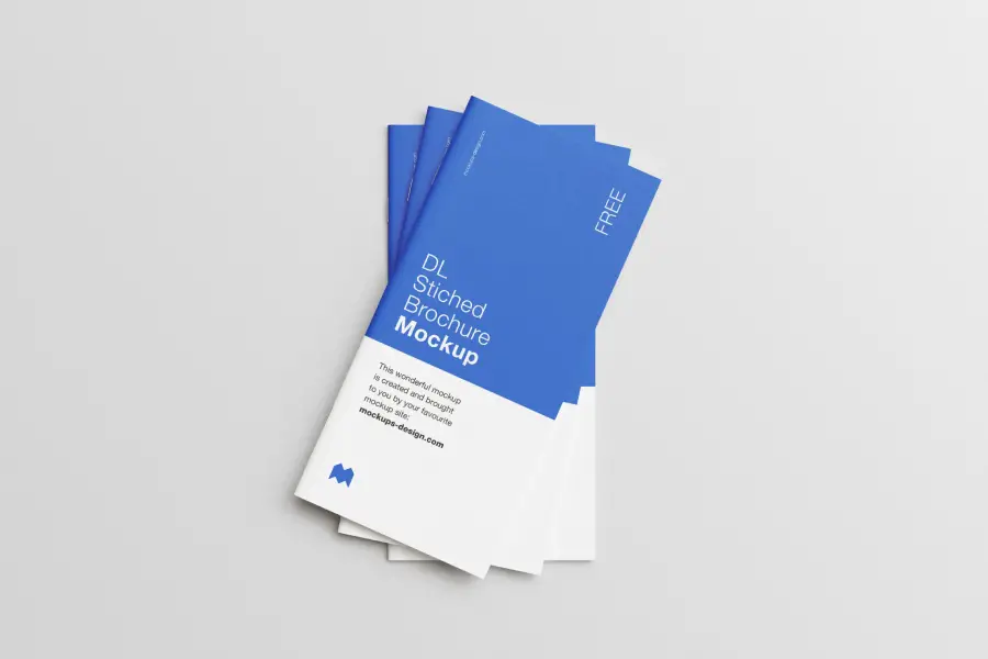 Mockup di brochure DL cucita a sella -