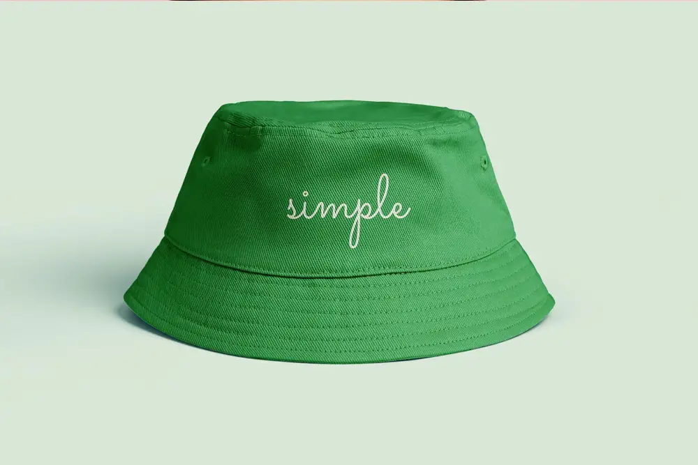 Mockup PSD gratuito di secchiello / cappello da pesca -