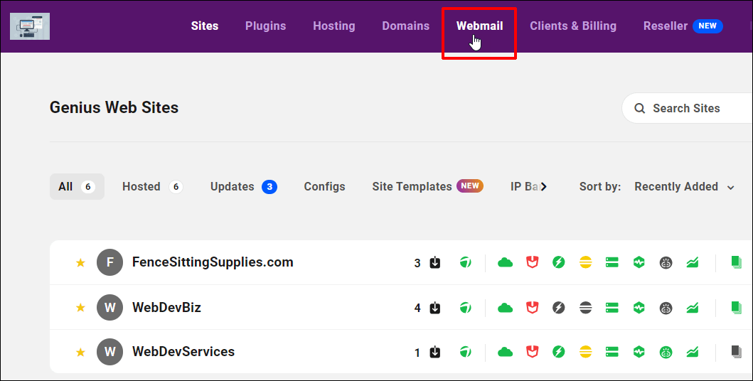 Web メールが強調表示された白いラベルのクライアント ポータルを示す Hub クライアント画面。